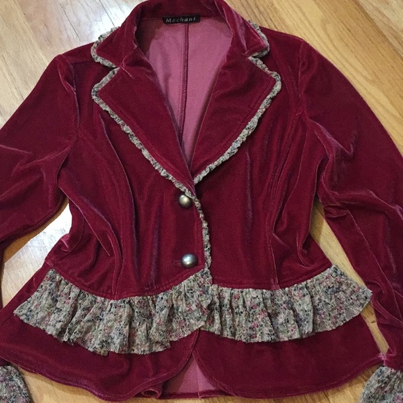 Mechant raspberry stretch velour Vneck/pleats/lace - Picture 2 of 8